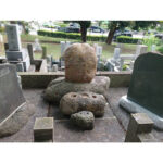 根府川石を使用した墓誌を建立／東京都青山霊園